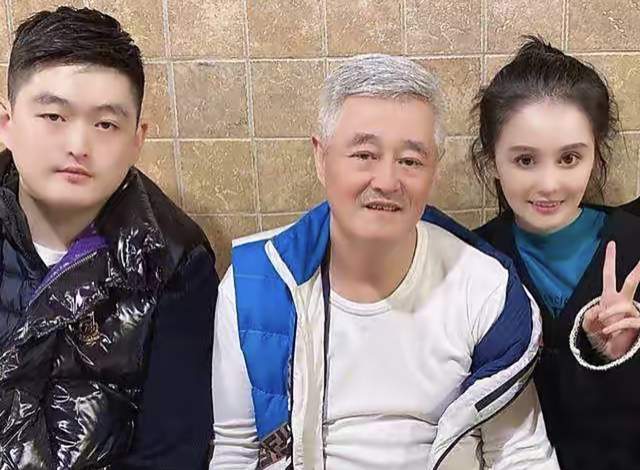 赵本山|赵本山女儿即将办婚礼!已与男友拍婚纱照,曾多次被传遭父亲反对