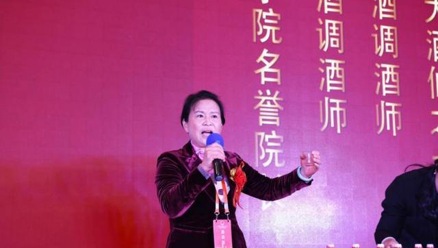 建议中老年人,如果不差钱,这3种白酒能不喝就不喝,都是勾兑酒