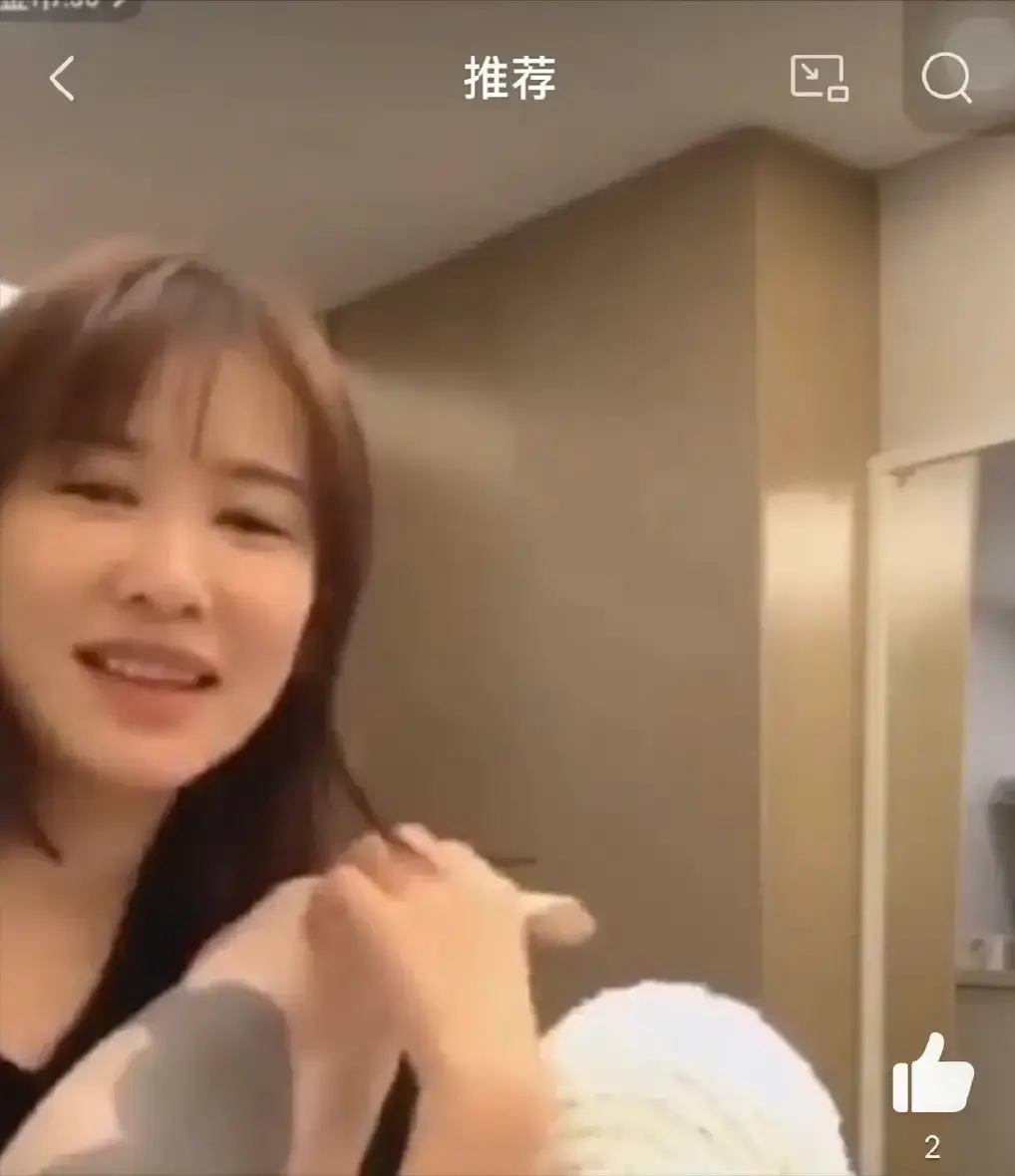 整容|14年美容史，网红湾湾整容前后对比，曾经诸多言论，让人忧心三观