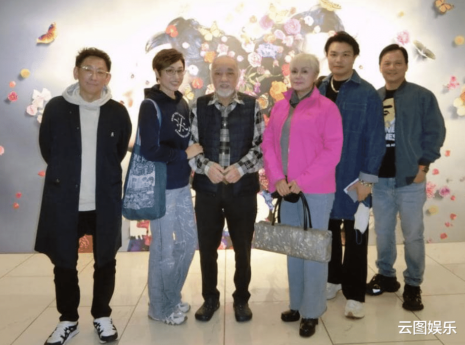 卢海鹏|众星现身陈奕迅演唱会！卢海鹏丧弟后首露面，笑容满面看不出难过