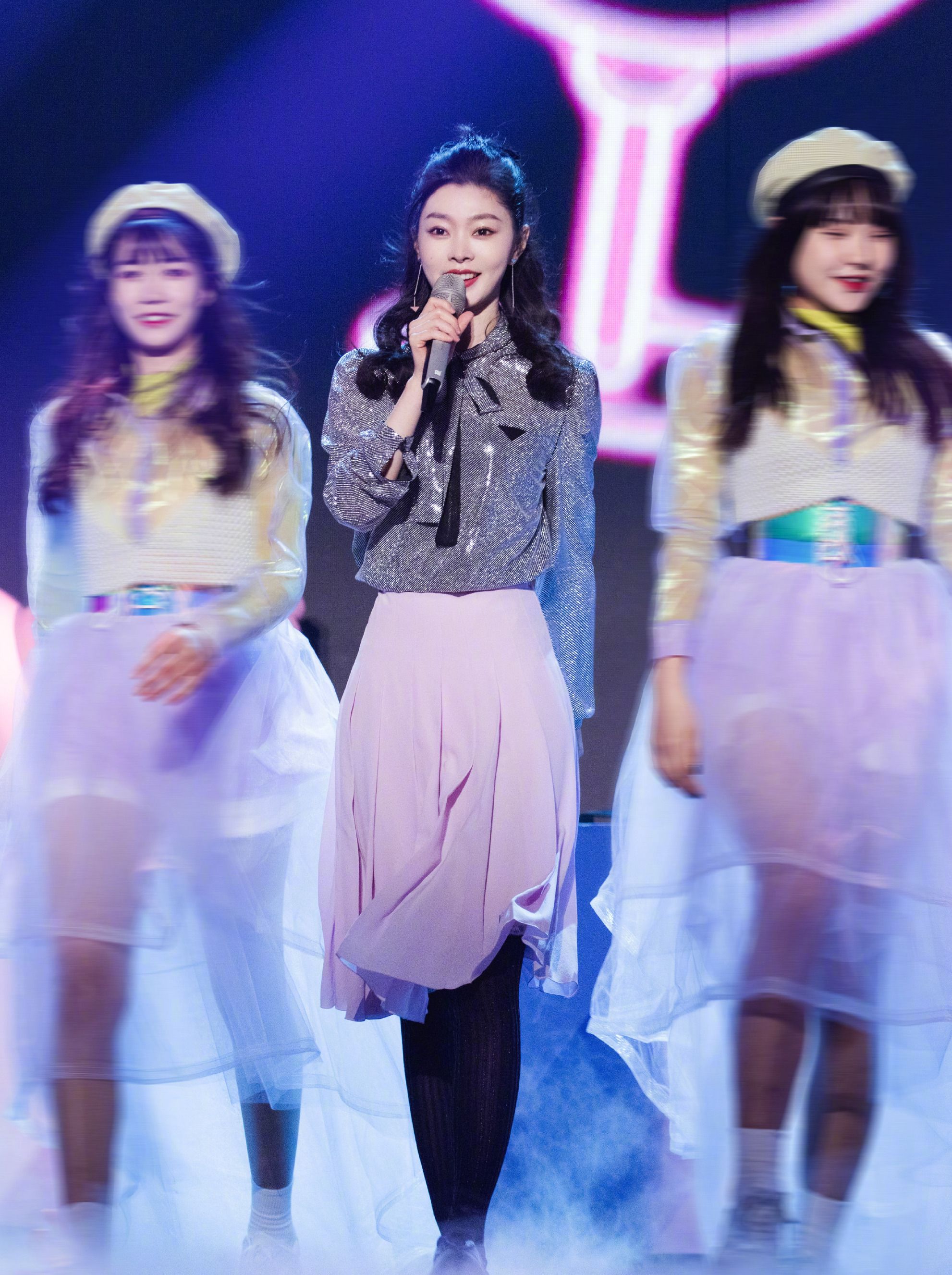 郭麒麟|宋轶郭麒麟终于同台，合体录制综艺CP感好足，梦回《赘婿》情节