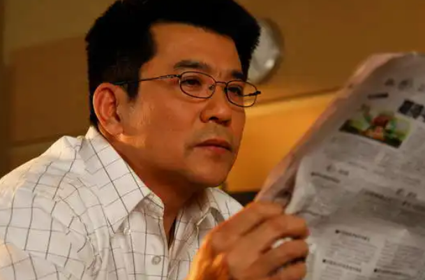 孙淳|出道40年的孙淳,从年轻到如今60多岁,事业也获得了不俗的成就