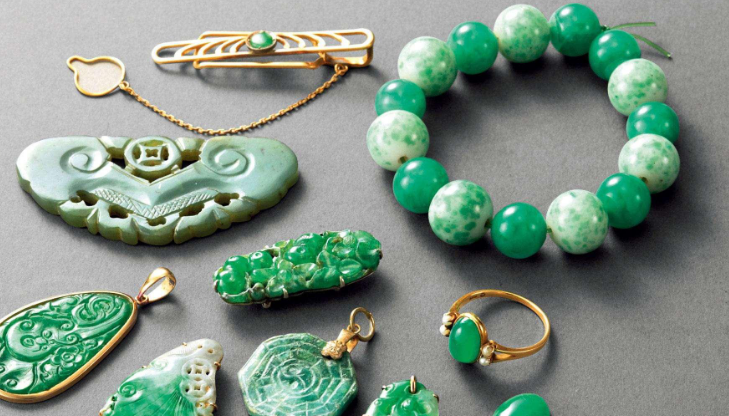 翡翠|翡翠颜色越绿品质越好吗？判断翡翠值钱与否，还要看种水色