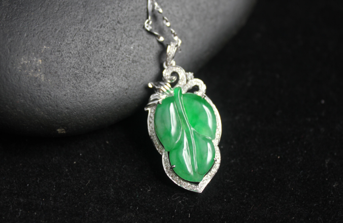 翡翠|翡翠和性价比没有关系,它不仅是商品,还有其他的价值