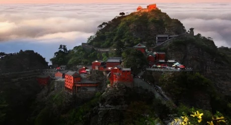 武功山|?武功之人必上山，玻璃栈桥，心惊胆魄