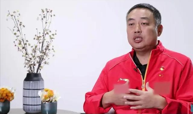刘国梁|刘国梁曾卸任总教练！拒绝被降级当组长，主动辞职回归家庭