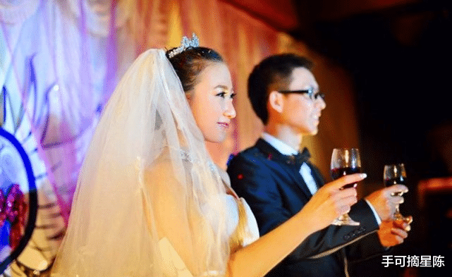 单身母亲救助一男孩不图回报,2015年,女儿结婚时收到1500万汇款