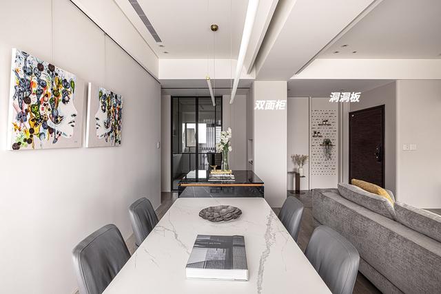 她家的户型改造真的绝:130㎡,轻松拥有“大横厅”和超多储物设计