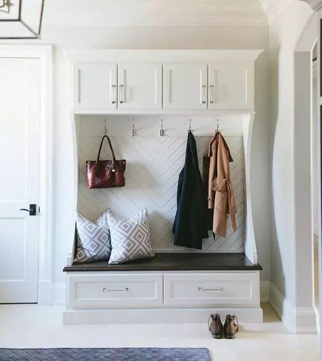 入户门厅只能放鞋?那你就OUT了!