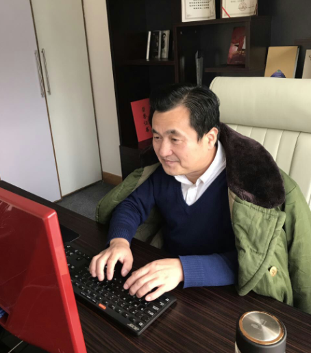 朱之文|唏嘘！知名导演起诉大衣哥：忘恩负义导致我抑郁，严重影响创作！