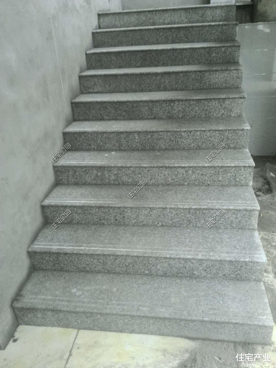 农村自建房楼梯怎么设计？掌握这些小窍门，在家轻松自己建