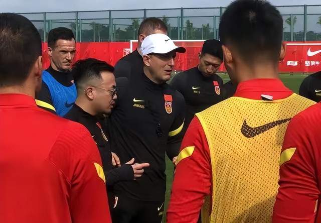 扬科维奇|5国脚让扬科维奇军团战斗力更强 中国男足或已完成更新换代