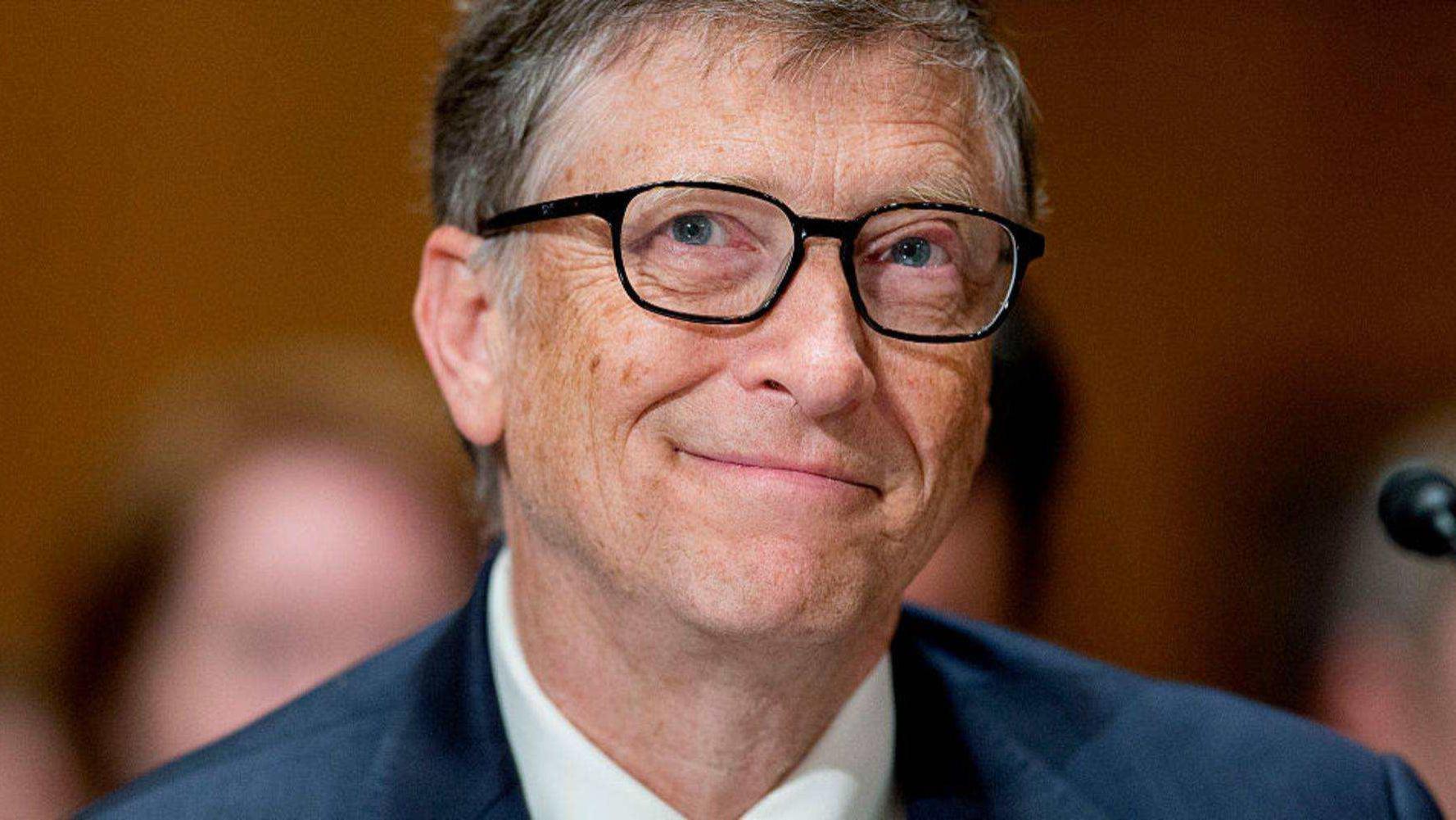 苹果|比尔盖茨预言成真，苹果失去消费者信任，国内科技巨头还以颜色