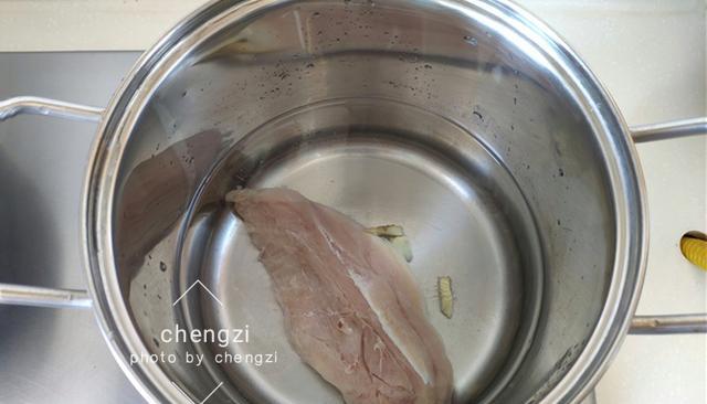 鸡胸肉 春天减肥，这3样堪称绝配，低脂美味又饱腹，饱口福还能健康瘦