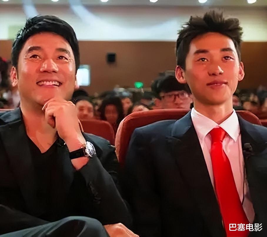 李嫣|星二代留学照曝光:王诗龄贵族范,李嫣朋友多不输王菲,哈利放飞