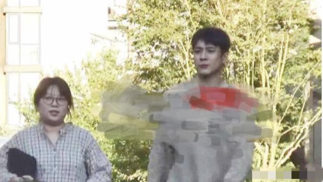 徐开骋|徐开骋被锤渣男后痛失新戏男主，韩东君连日现身片场取而代之