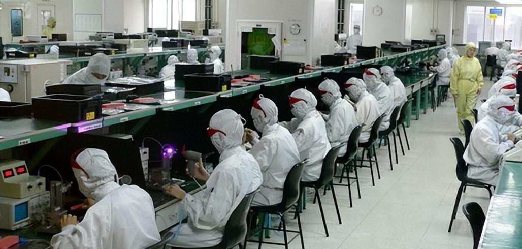 富士康|产能转移25%，或将取消独家授权，这下富士康难受了