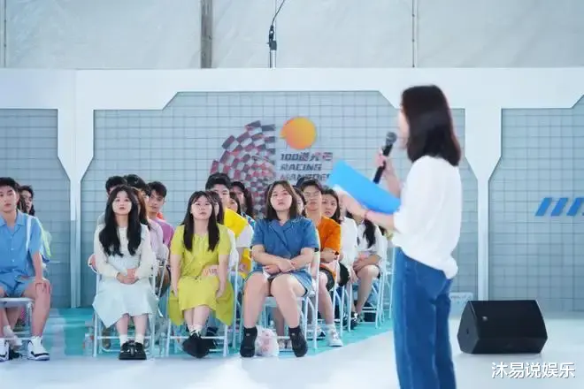 何炅|《100道光芒》汪涵何炅齐上阵，职场残酷你怎么看？