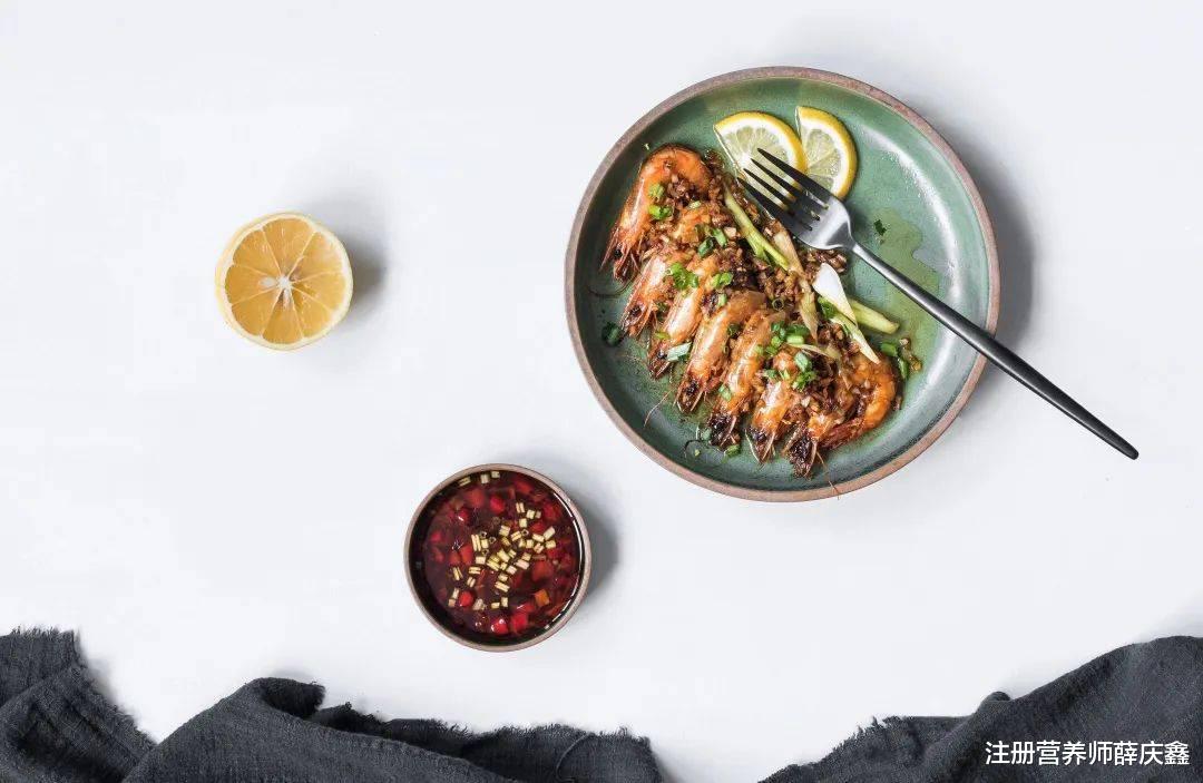 三文鱼|男子常吃淡水生鱼片患上肝吸虫病,文中的5种食物都很危险!