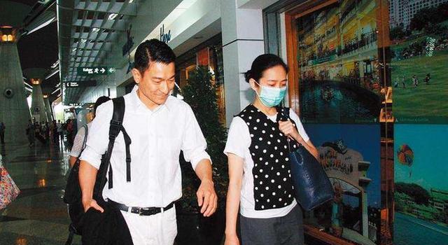 刘德华|刘德华鼓励过赖文慧，找一个好男人嫁了，她只是微微一笑