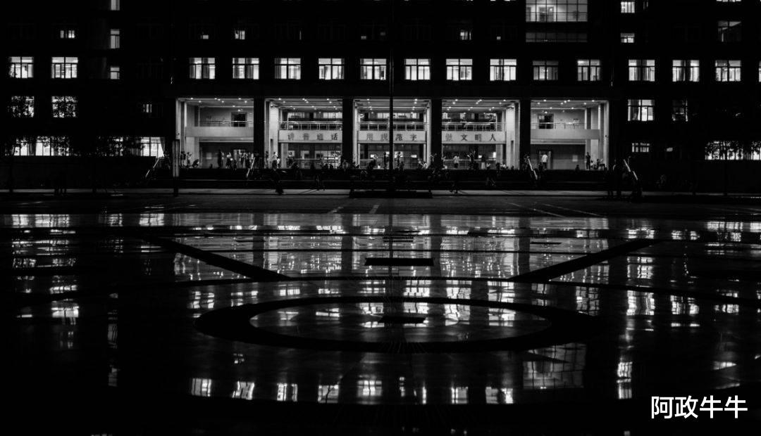 医学生|县医院招聘都要求研究生学历,医学生的出路在哪里?