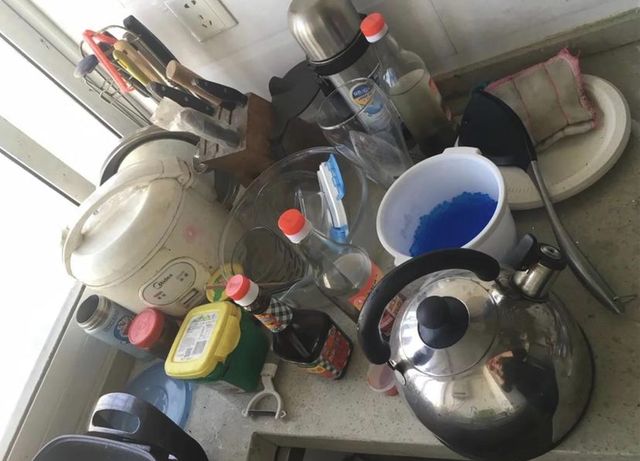 看过无数“有钱人的家”,我窥见贫穷家庭的4个通病,个个扎心