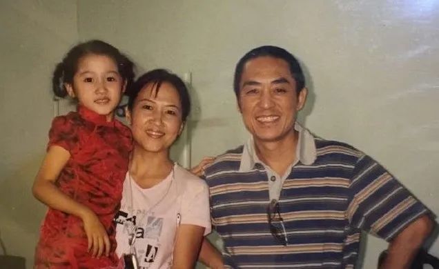 关晓彤|曾经冠名“格格”的关晓彤，如今成为没有底线赚黑心钱的代表