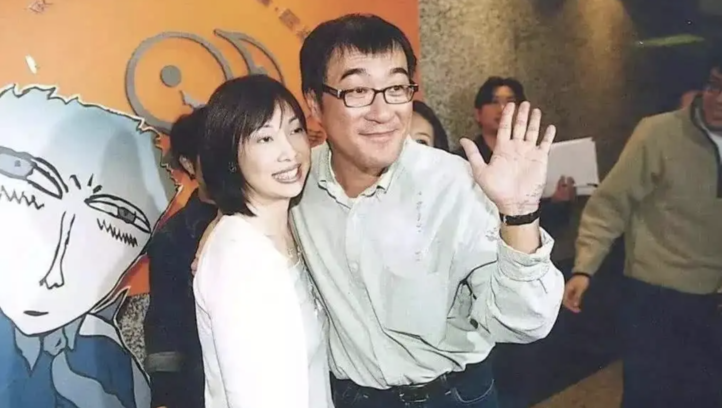 张艺谋|十位被抛弃的“娱圈糟糠妻”,个个贤良淑德,个个青春喂狗,悲凉