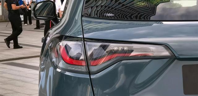 本田再添紧凑SUV,独立悬架配双尾排,铝合金缸体,轴距2655mm