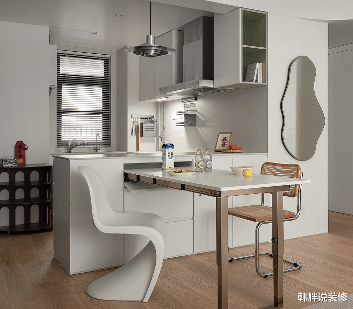 她家是一套90㎡的新房,因太会布置而走红,不豪华却很舒适