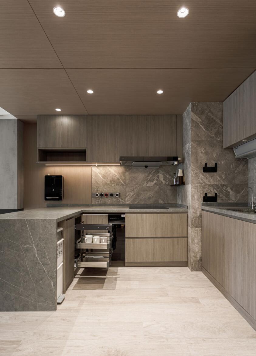 这是我见过最棒的设计！67㎡丑户型，改造后直接逆袭成实用暖居