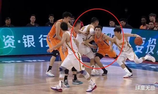 亚冠|CBA第一恶人？复出就伤人，简直无法无天！姚明该管管了