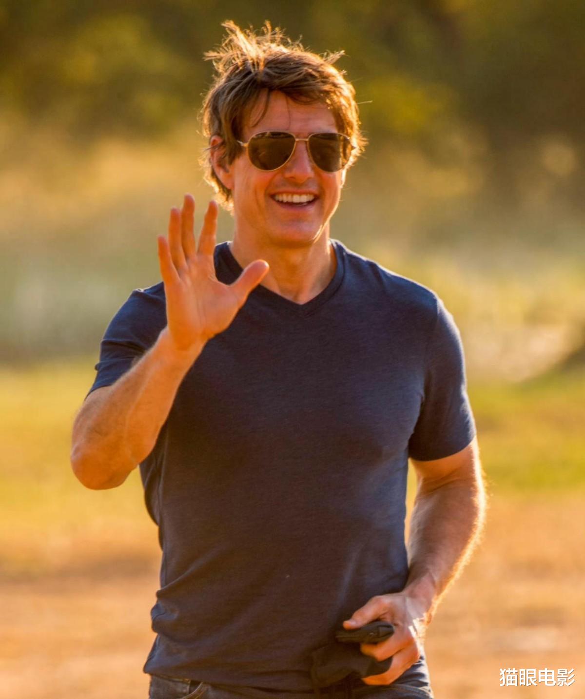 李连杰|阿汤哥女儿颜值转变大!素面朝天眉眼含情,网友:最美星二代长残了