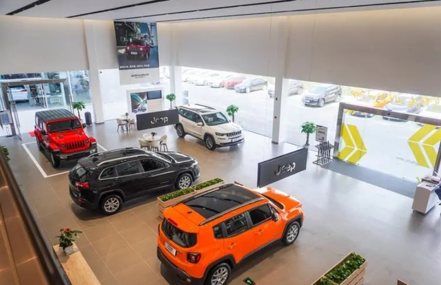 回顾5名男子以试驾为由，开走4S店5辆新车，女销售：就像恐怖片