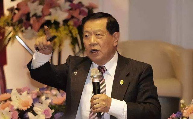 警察|辛普森杀妻案:李昌钰一举推翻四条“铁证”,被放时露诡异微笑