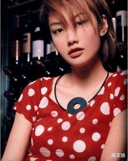 陈冠希|陈冠希一生毁了四位女人，三位退出娱乐圈一位身败名裂