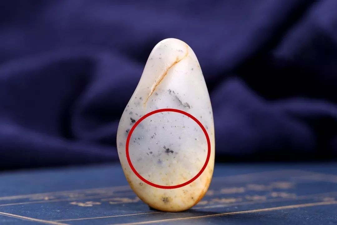 |瑕疵,买和田玉时“还价”的筹码?