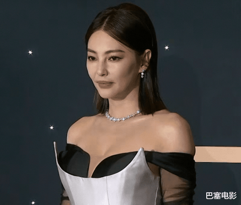 萧蔷|判若两人张敏，遮住脸还是女神萧蔷，不服老的美人一个比一个脸垮