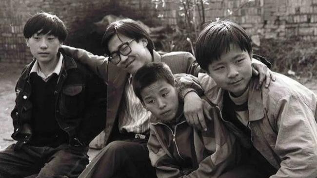 贾樟柯|贾樟柯足以封神的6部顶级神作，这样的电影以后不会再有了