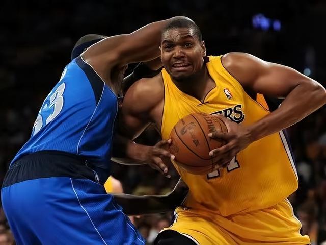 NBA史上五笔明赚实亏的交易:杰里韦斯特豪赌科比,坑苦黄蜂