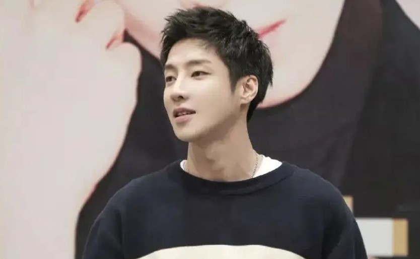 整容|审美堪忧！这10位小鲜肉，“整丑”成锥子脸，真是捡芝麻丢西瓜