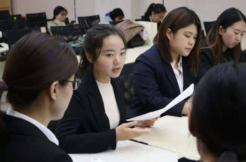 程序员|工作5年存款5千,211大学毕业生无奈自嘲:当个废物也不是不行