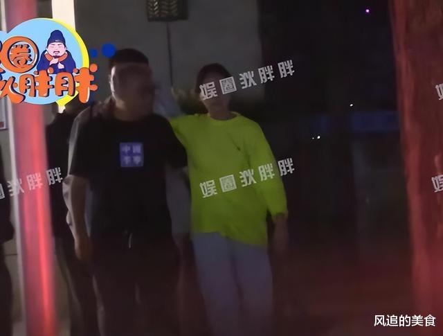 焦俊艳|焦俊艳疑似恋情曝光，与光头男子搭肩搂腰好腻歪