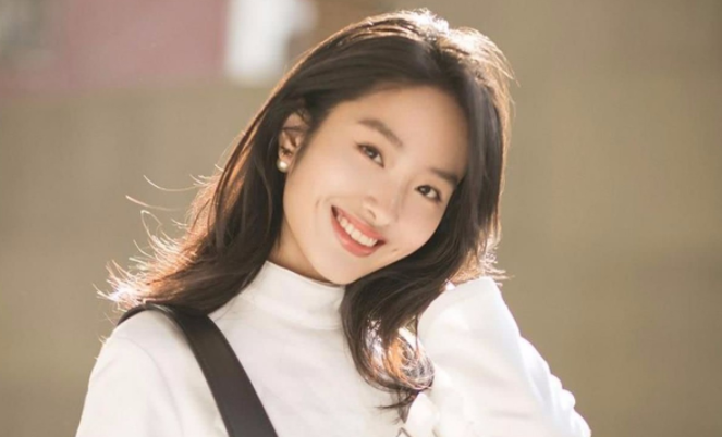 刘亦菲|被称小刘亦菲，27岁嫁大30岁富豪，今30岁容颜苍老，毫无女神形象