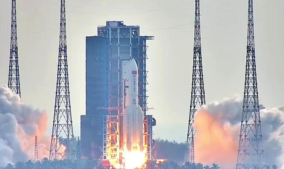 神舟十五号年底发射!外媒点评梦天实验舱:中国无意关空间站大门