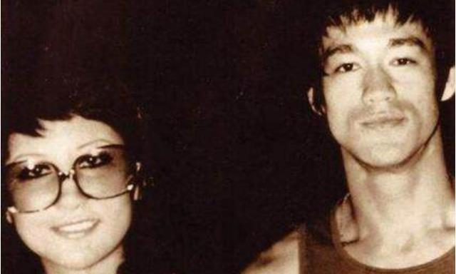 向华强|洪金宝“追杀”向华强?两人40年间不来往,他们之间到底有何恩怨