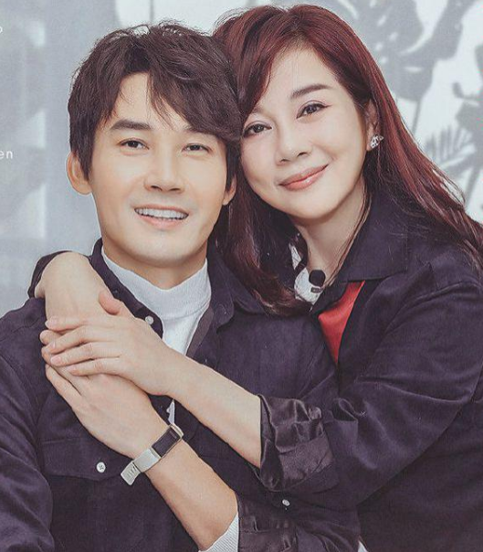 陈乔恩|51岁陈松伶老太尽显,与婆婆同框像姐妹,网友:没有孩子是遗憾