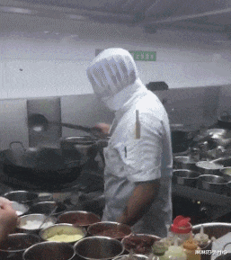 嘀嘀|爷爷钓鱼总被野狗打劫，于是他带了只120斤大狗，结果...