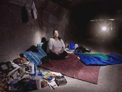 创业|美国女博士，潜入底层打工，时薪不足3美元，住月租500美元的房子