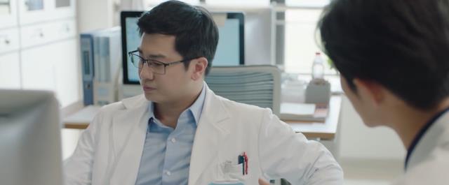 医生|余生：顾魏为何有点惹人嫌？主要因为这3点，他是外冷内热